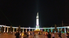 哈尔滨防洪纪念塔夜景图片