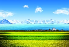 雪山美丽的青海湖