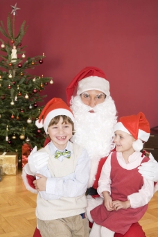 儿童圣诞儿童与圣诞老人摄影图片