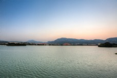 湖泊码头风景图片