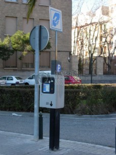 萨拉戈萨-parkingmeter.jpg
