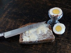 早餐棕色面包鸡蛋