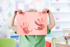 爱上幼儿园小朋友的手掌印涂鸦图片