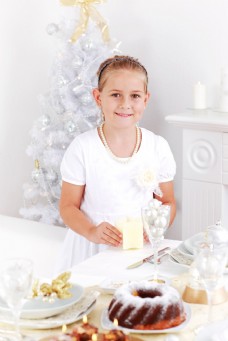 圣诞女孩可爱小女孩与圣诞节蛋糕图片