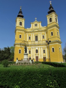 黄色的小教堂